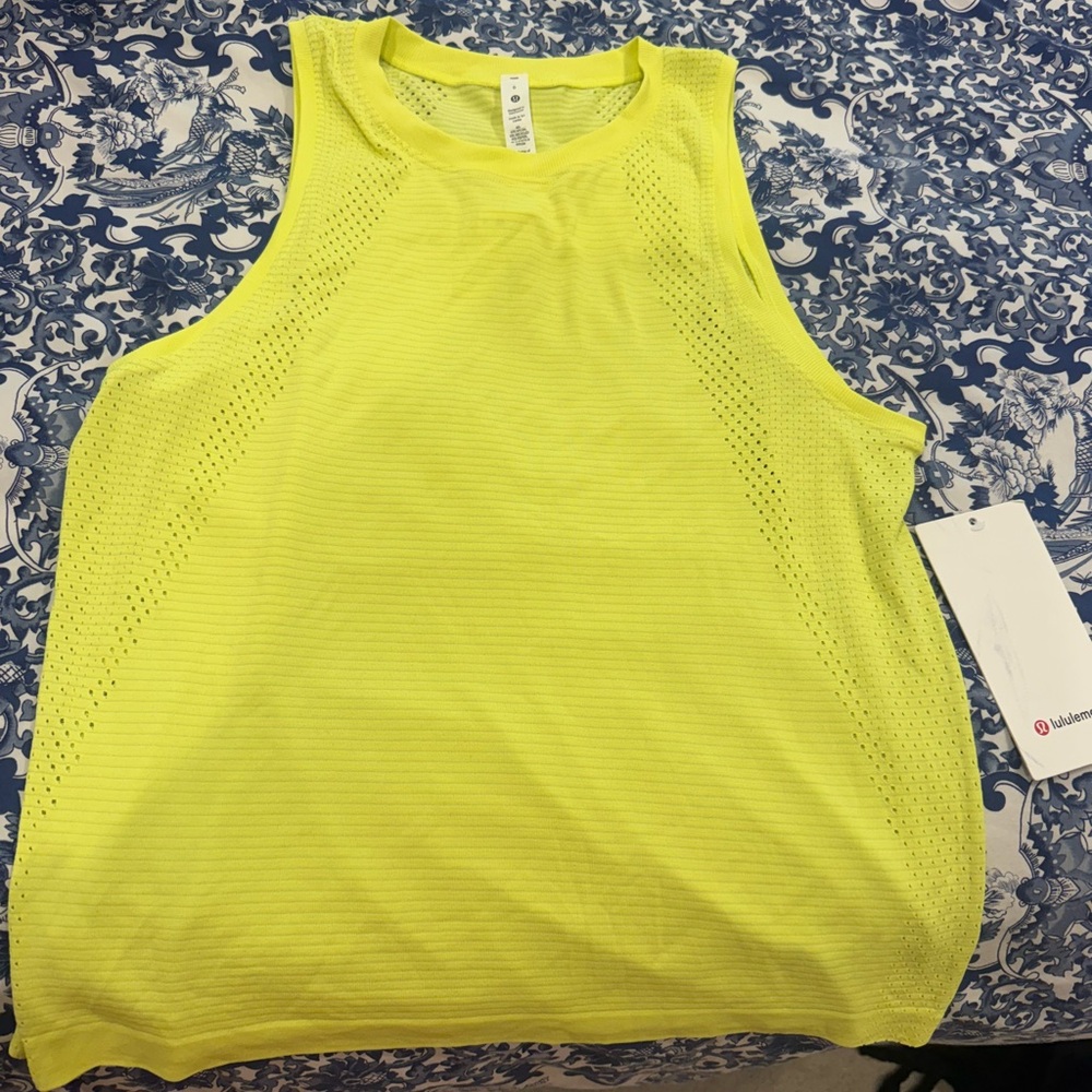 Lululemon Neon Yellow Activewear